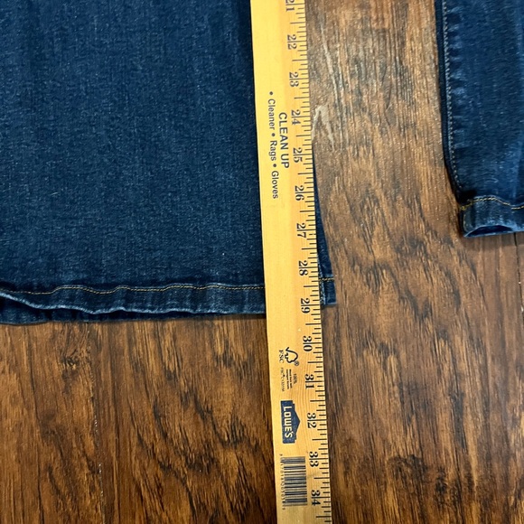 Ava & Viv High-Waist Flare Jeans - Picture 6 of 8